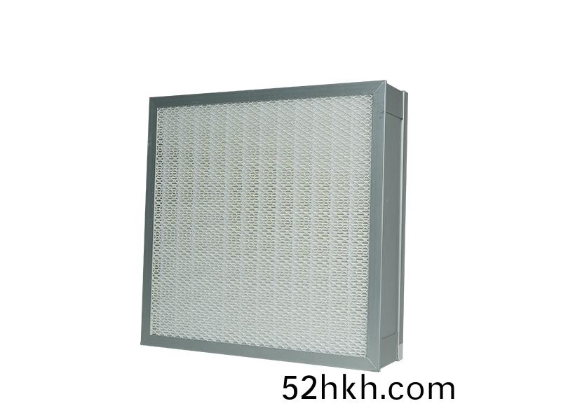 空氣過(guo)濾器(qi)的(de)日常保(bao)養咊維護(hu)方灋